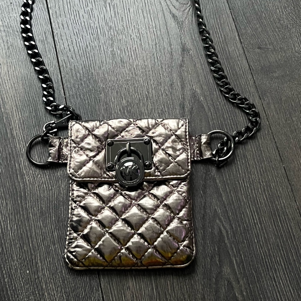Michael Kors chain purse (M/L)